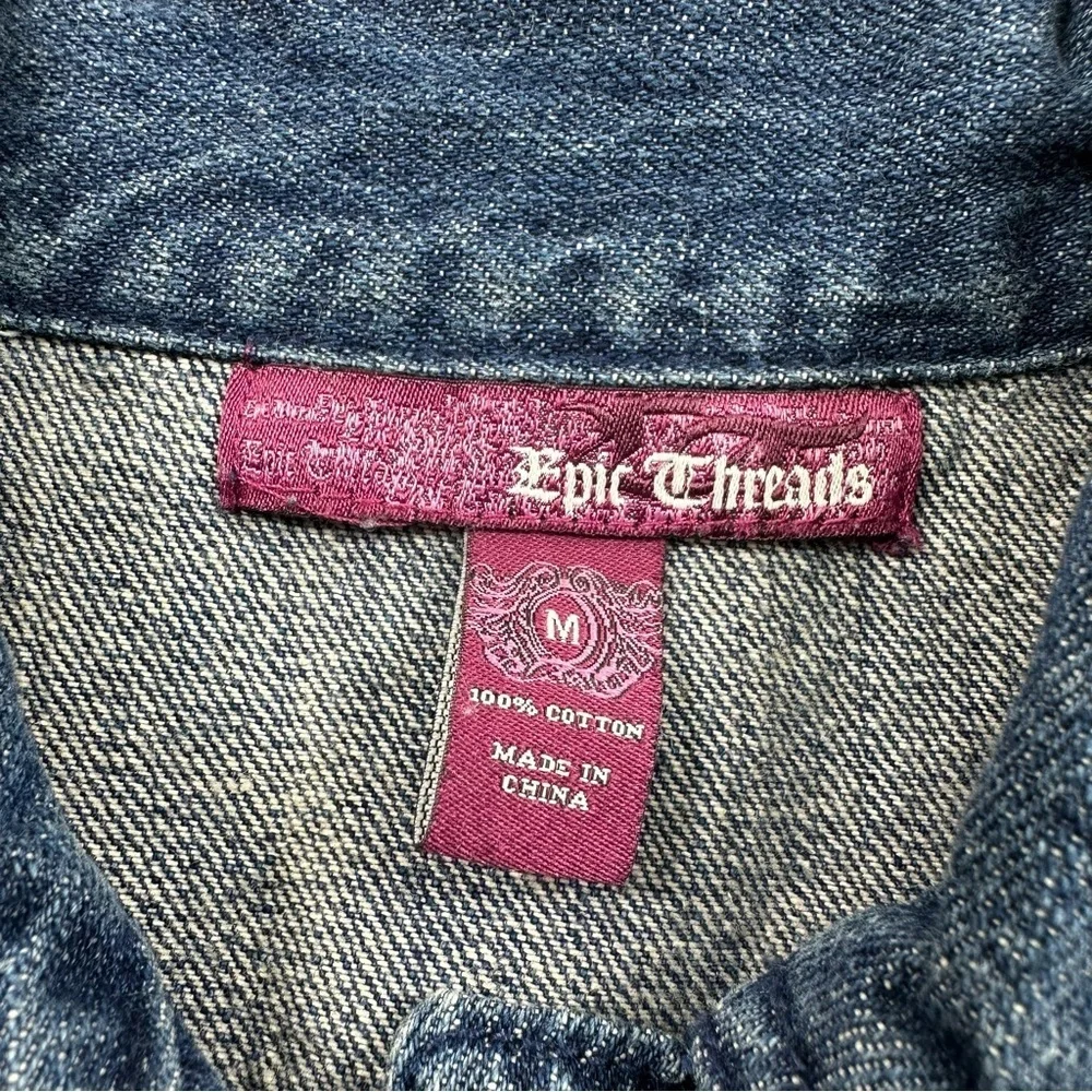 Girl’s Epic Threads Blue Jean Jacket w/studs Size Medium 100% Cotton Denim